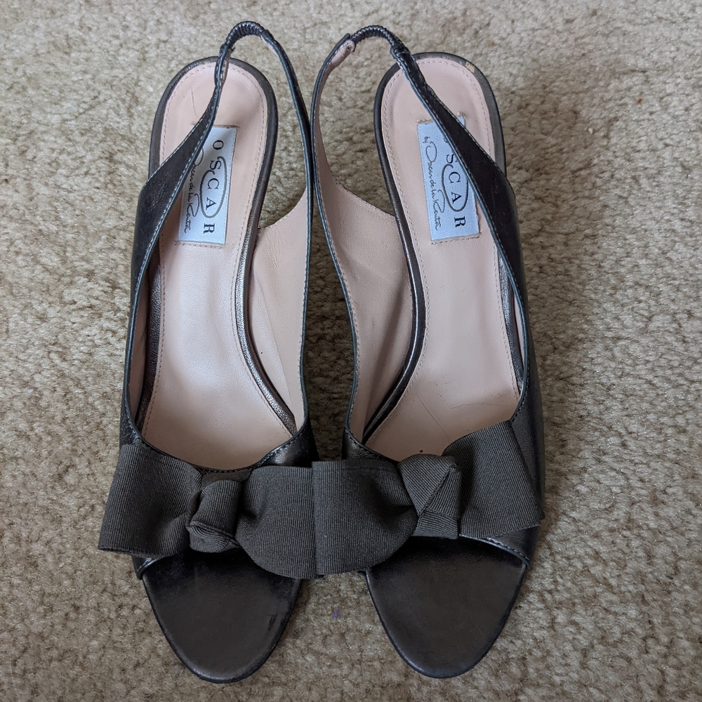 VINTAGE Brown Oscar by Oscar De La Renta Bow Front Kitten Heels (7½M)